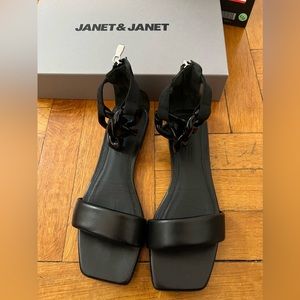 Janet & Janet leather sandals